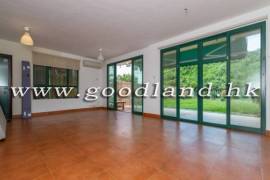 CLEAR WATER BAY Village House with Huge Lawn Garden and Greenery View For Rent