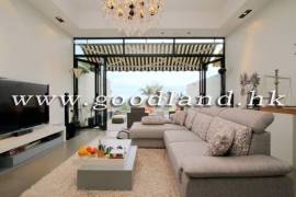 Clear Water Bay Villa For Sale