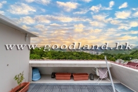 CLEAR WATER BAY Renovated Detached Village House For Sale