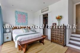Clear Water Bay Villa For Sale