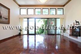 Clear Water Bay Villa For Sale