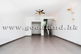 【Sai Kung Marina Cove Villa for Sale】Waterfront 5-BR with Private Pontoon