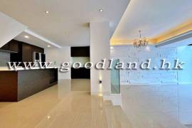 Clear Water Bay Villa For Sale