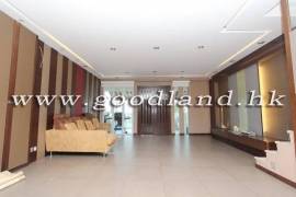 Clear Water Bay Villa For Sale