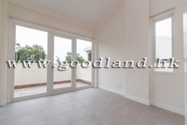 Sai Kung Garden Villa For Rent
