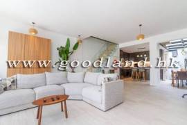 Clear Water Bay Villa For Sale