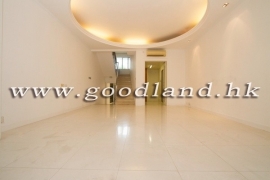 SAI KUNG Well-Managed Residence with Spacious Layout For Sale