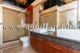 Clear Water Bay Villa For Sale