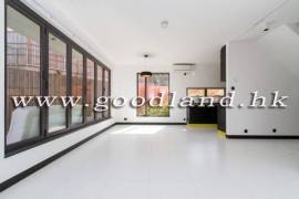 CLEAR WATER BAY Detached Renovated Village House with Lawn Garden For Rent