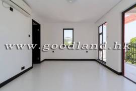 CLEAR WATER BAY Detached Renovated Village House with Lawn Garden For Rent