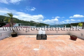 CLEAR WATER BAY Waterfront Village House in Expat Community For Sale