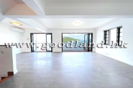 CLEAR WATER BAY Waterfront Village House in Expat Community For Sale