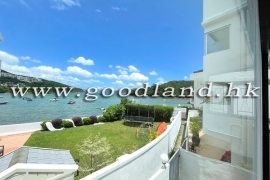 CLEAR WATER BAY Waterfront Village House in Expat Community For Sale
