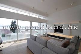 Clear Water Bay Villa For Sale
