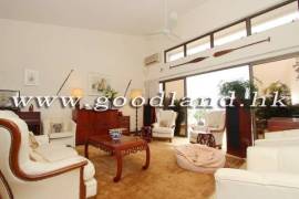 Clear Water Bay Villa For Sale