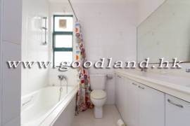 CLEAR WATER BAY Village House with Lawn Garden and Spacious Layout For Rent