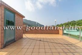 CLEAR WATER BAY Village House with Lawn Garden and Spacious Layout For Rent