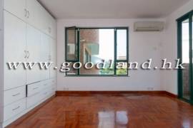 CLEAR WATER BAY Village House with Lawn Garden and Spacious Layout For Rent