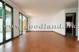 CLEAR WATER BAY Village House with Lawn Garden and Spacious Layout For Rent