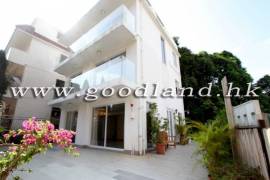 CLEAR WATER BAY Spacious Village House For Sale