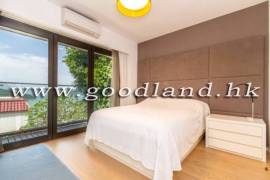 CLEAR WATER BAY Renovated Detached House with Garden and Parking For Sale