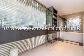 CLEAR WATER BAY Renovated Detached House with Garden and Parking For Sale