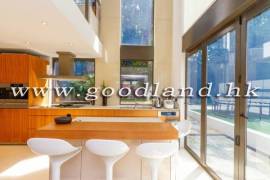 CLEAR WATER BAY Renovated Detached House with Garden and Parking For Sale