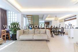 CLEAR WATER BAY Renovated Garden Village House For Sale