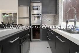CLEAR WATER BAY Spacious Village House For Sale