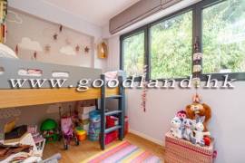 CLEAR WATER BAY Spacious Village House For Sale