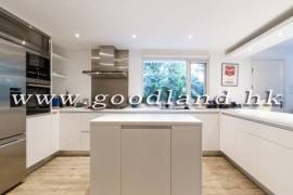 CLEAR WATER BAY Spacious Village House For Sale