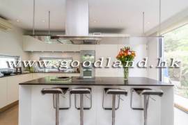 CLEAR WATER BAY Detached Sea View House with Garden For Sale