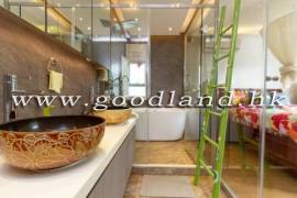 CLEAR WATER BAY Spacious Village House For Sale