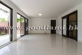 CLEAR WATER BAY House with Big Garden For Sale