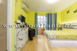 CLEAR WATER BAY Front and Back Yard Village House For Sale