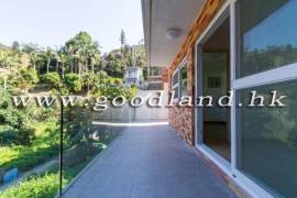 CLEAR WATER BAY Flexible 6-Bedroom Village House For Sale