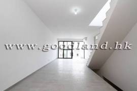 CLEAR WATER BAY Renovated Upper Duplex Village House For Sale