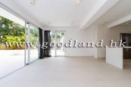 CLEAR WATER BAY Renovated Semi-Detached Sea View Garden House For Sale