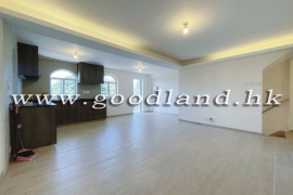 Clear Water Bay Private Rooftop Village House for Sale