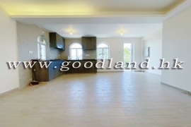 Clear Water Bay Private Rooftop Village House for Sale