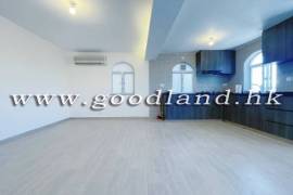 CLEAR WATER BAY Private Rooftop Village House For Sale