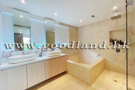 CLEAR WATER BAY Detached Pool Garden House For Sale