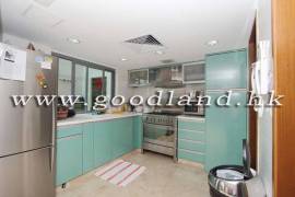 SAI KUNG Garden Pool Village House For Sale