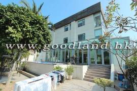 SAI KUNG Garden Pool Village House For Sale