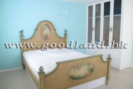 SAI KUNG Renovated Village House Near Transport For Sale