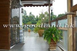 SAI KUNG Renovated Village House Near Transport For Sale