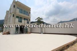 SAI KUNG Brand New Garden Villa For Sale