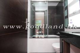 SAI KUNG Brand New Garden Villa For Sale
