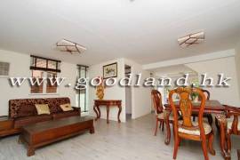 SAI KUNG Tranquil Garden Village House For Sale