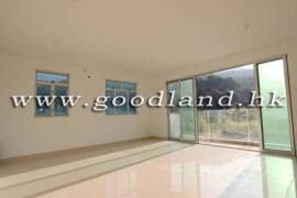 SAI KUNG Renovated Garden Villa For Sale